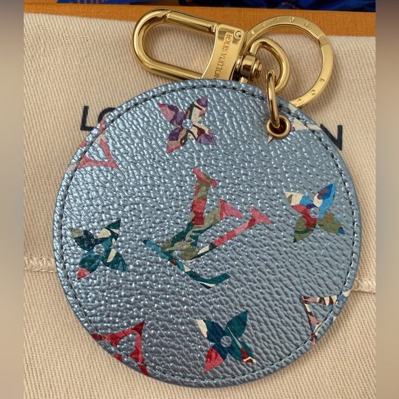 NEW Louis Vuitton Illustre Garden Bag Charm Key Holder Limited Edition, M00877 - Picture 10 of 11